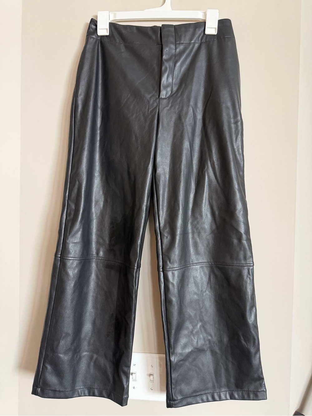 ASOS DESIGN Black Faux Leather Wide Leg Pants - US 4